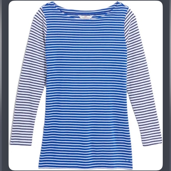 Vineyard Vines Tops - Vineyard Vines Navy and White Multi Striped Tee - Size Small